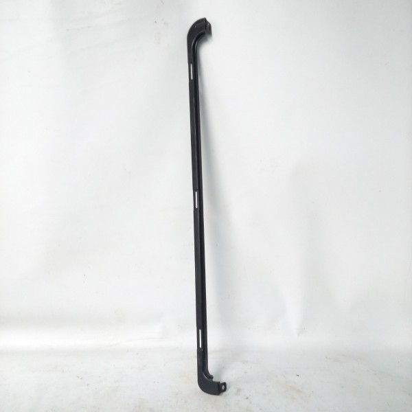 Travessa Inferior Radiador Volvo C30 2.0 2006 2013