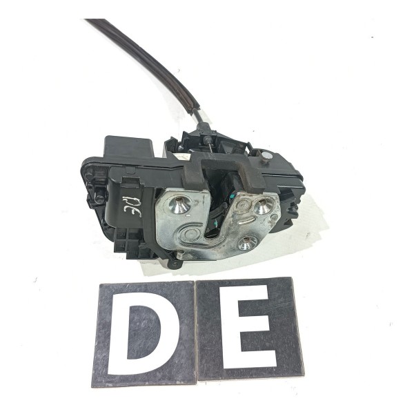 Trava Dianteira Esquerda Jac Ejs1 2021 2025 6105110u0310