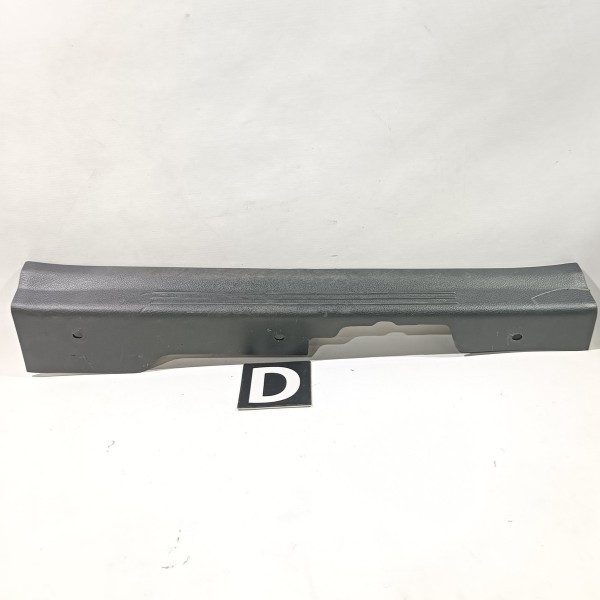 Soleira Dianteira Direita Jac Ejs1 2021 2025