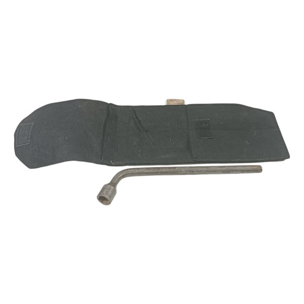 Capa Com Chave De Roda Bmw 530 E60 2004 2010 535 540 M5