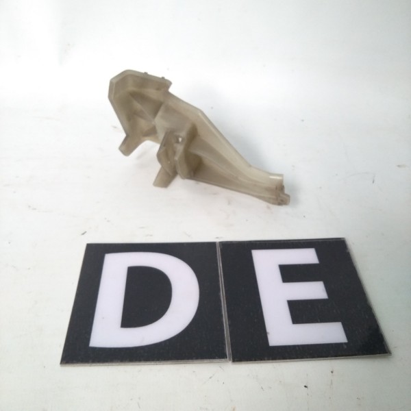 Suporte Parachoque Dianteiro Esquerdo Volvo C30  2006 2013