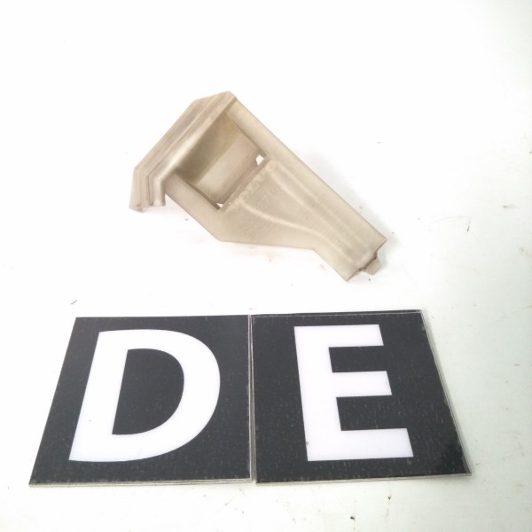 Suporte Parachoque Dianteiro Esquerdo Volvo C30  2006 2013