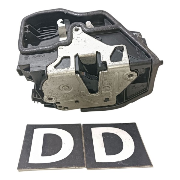 Trava Porta Dianteira Direita Bmw 530 E60 04 10 535 7202146