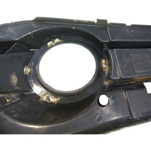 Moldura Farol Milha Esquerdo Audi A1 10 14 8x0807681a Detalh Esquerdo