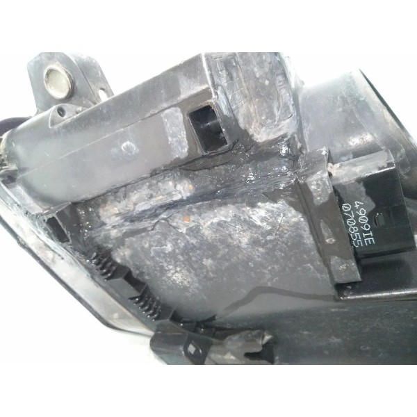 Farol Direito Mercedes Benz C180 C200 W204 2007 2014 Direito/passageiro