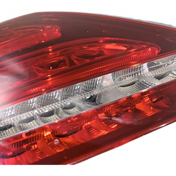 Lanterna Traseira Esquerda Mercedes C180 15 18 A2059060357 Esquerdo/motorista