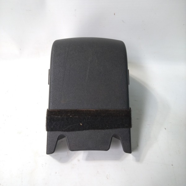 Moldura Central Banco Traseiro Volvo C30 2006 2013