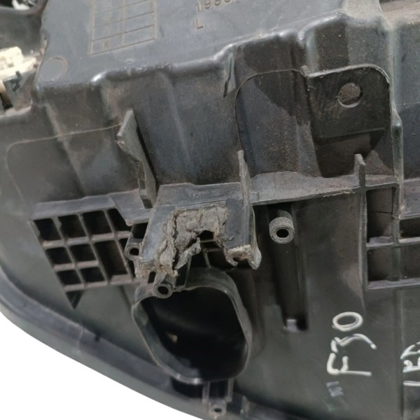 Farol Led Esquerdo Bmw 320 F30 2016 2019 19866101 Detalhe Esquerdo/motorista