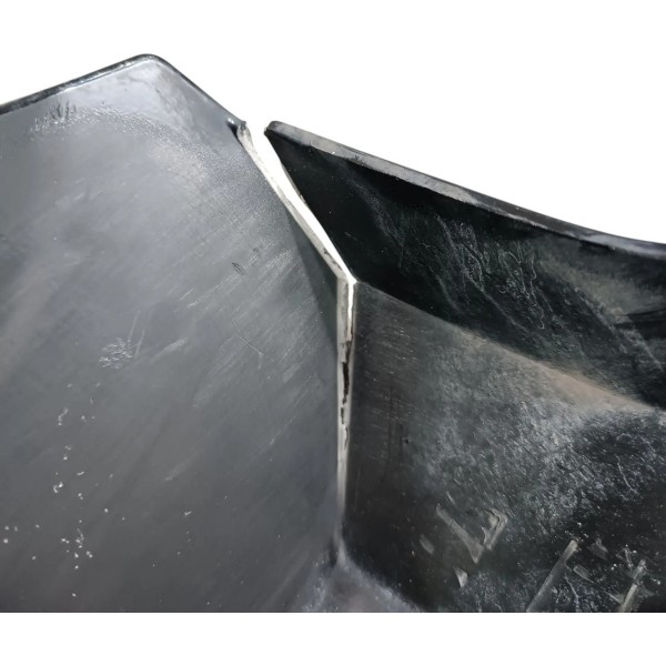 Moldura Inferior Parachoque Traseiro Bmw X4 M 2024 Detalhe