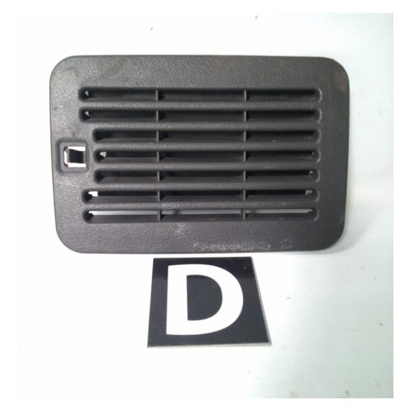 Grelha Lateral Direita Porta Malas Subaru Impreza 93/99