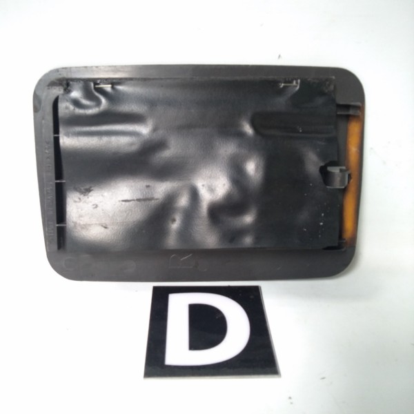 Grelha Lateral Direita Porta Malas Subaru Impreza 93/99