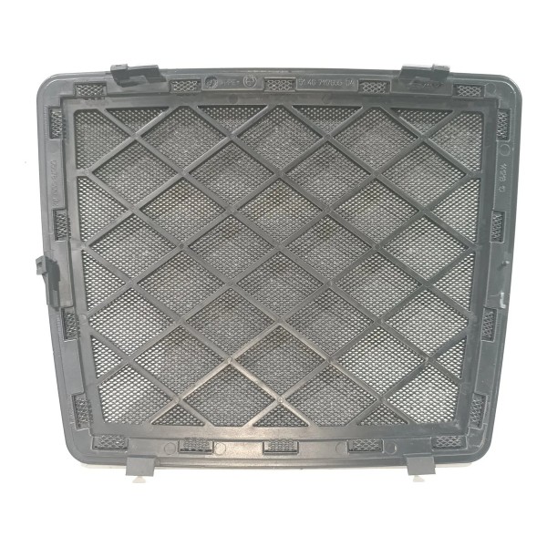 Tela Alto Falante Bagagito Bmw 320 325 335 06 12 7117655 Preto