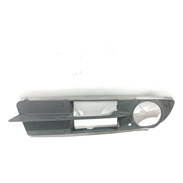 Moldura Farol De Milha Direito Bmw 320 325 335 06 08 7049244 Preto Direito