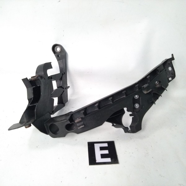 Suporte Inferior Farol Esquerdo Audi A4 2010 2.0t