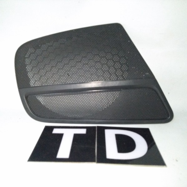 Tela Alto Falante Traseiro Direito Audi  A4 2010 2.0t