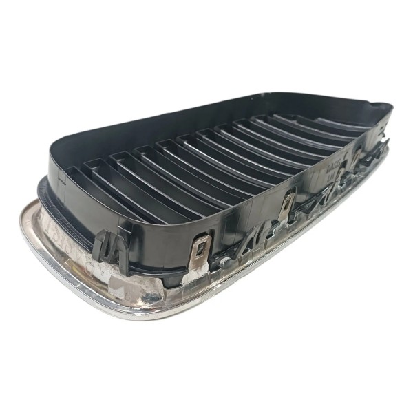 Grade Esquerda Parachoque Dianteiro Bmw 528 F10 11 17 720072