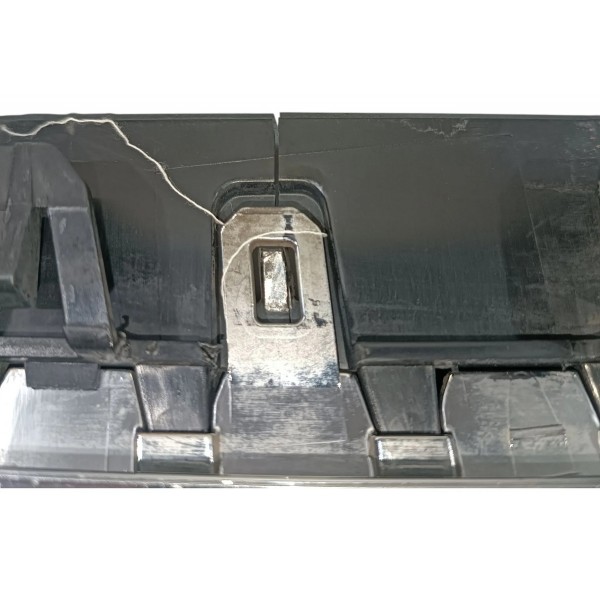 Grade Direita Parachoque Dianteiro Bmw 528 F10 11 17: