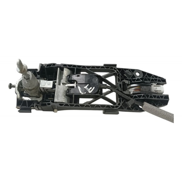 Macaneta Externa Dianteira Esquerda Vw Jetta 2012 2017 Dianteira