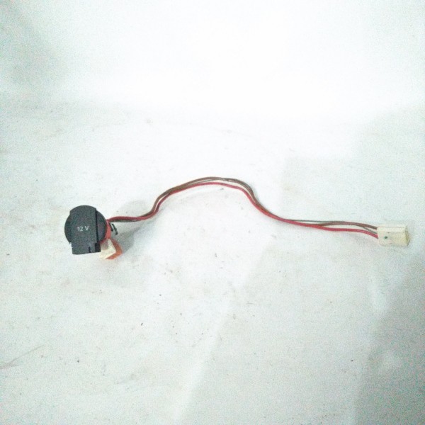 Tomada 12v Audi A4 2010 2.0t