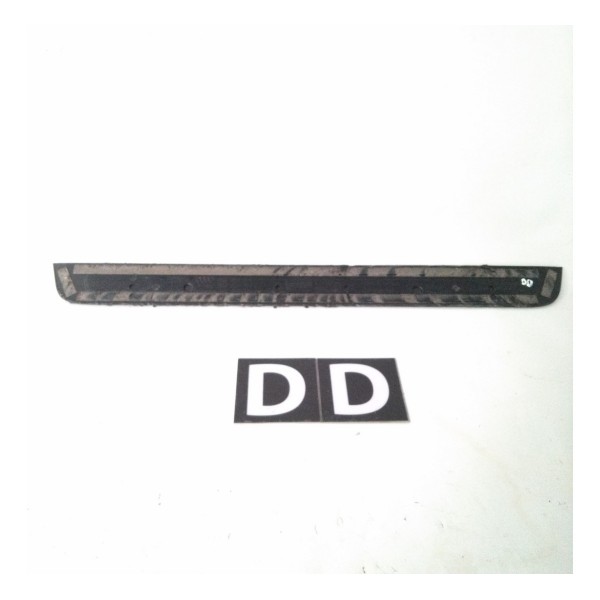 Soleira Dianteiro Direito Audi A4 2010 2.0t