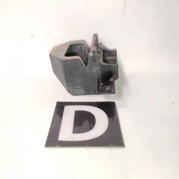 Suporte Lateral Radiador Direito Bmw 320 325 328 E90 06 12