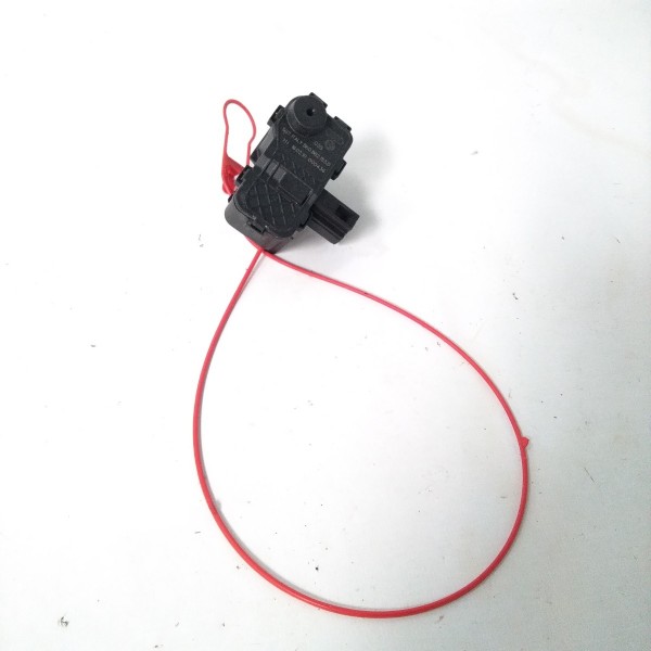 Trava Portinhola Tanque  Audi A4 2010 2.0t