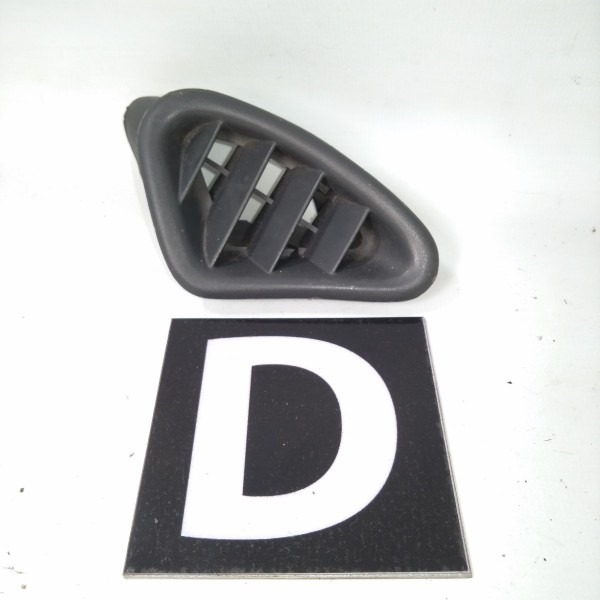 Difusor Superior Direito Condicionado Subaru Impreza 93/99