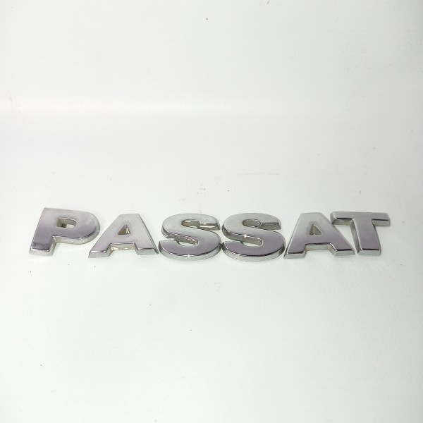 Emblema  Passat  Tampa Traseira Vw Passat B6 2006 2010