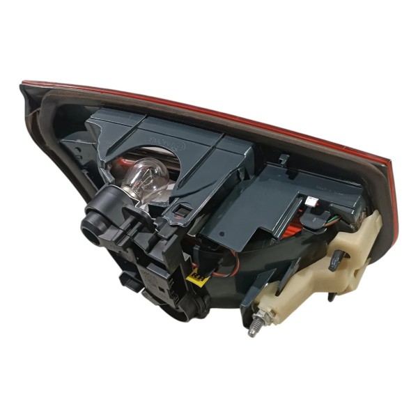 Lanterna Direita Tampa Traseira Bmw 320 F30 2012 15 7371112 Direito/passageiro