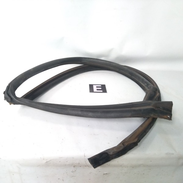 Borracha Coluna B Esquerda Subaru Impreza 93/99