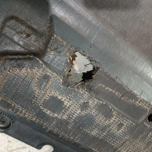 Proteção Inferior Motor Audi A5 2010 2017 8k0863821 Detalhe