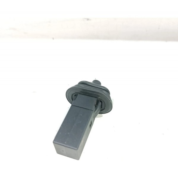 Trava Portinhola Tanque Bmw 325 E46 1998 2005 8228939 330
