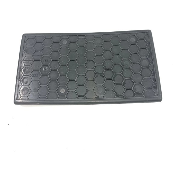 Tapete Borracha Console Central Audi A3 2014 2018 8v0863300a