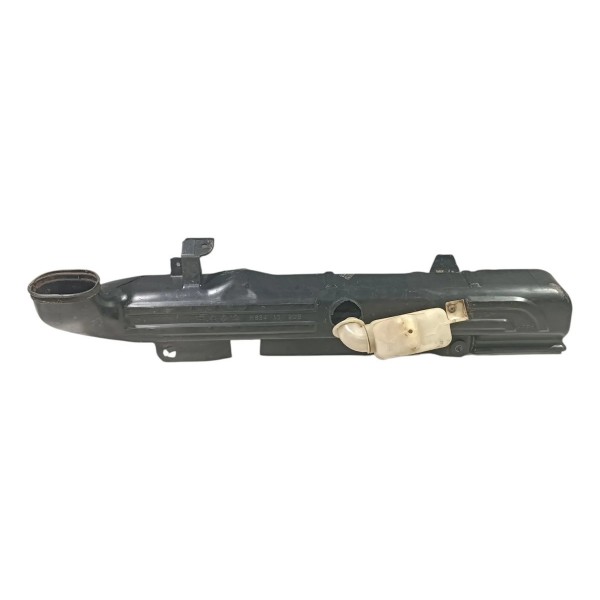 Tomada Ar Mazda Mx3 1991 1998 K83413200 Detalhe