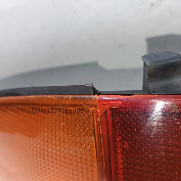 Lanterna Traseira Esquerda Mazda Mx3 1991 1998 Detalhe Esquerdo/motorista