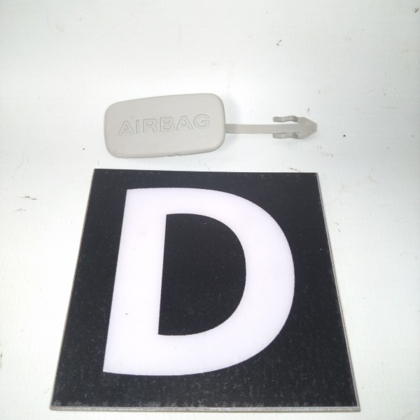 Tampa Parafuso Acabamento Interno Direito Audi A4 2010 2.0t