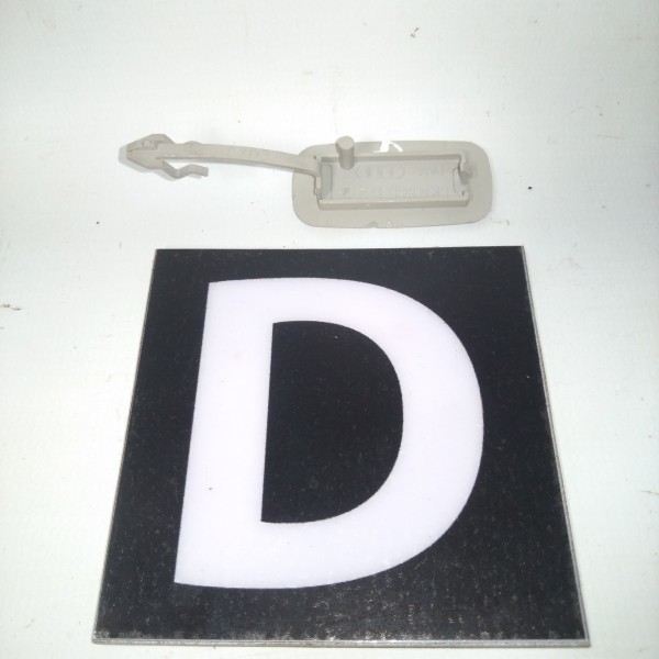 Tampa Parafuso Acabamento Interno Direito Audi A4 2010 2.0t