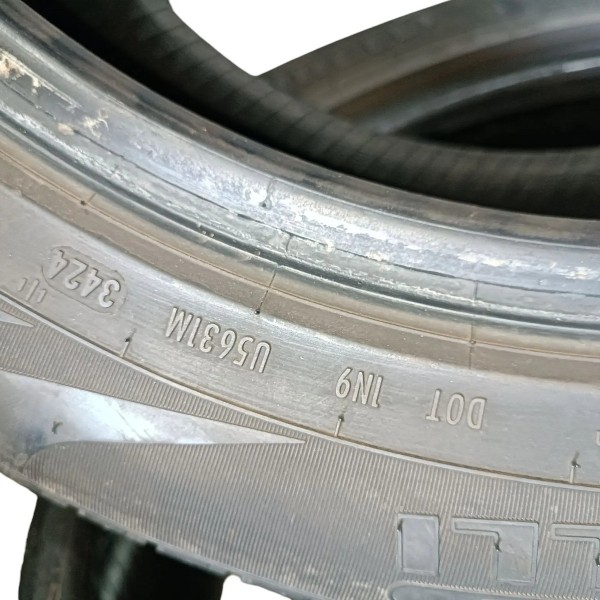 Par Pneus Pirelli Scorpion 225/55r18 Dot 3224 70% Forester