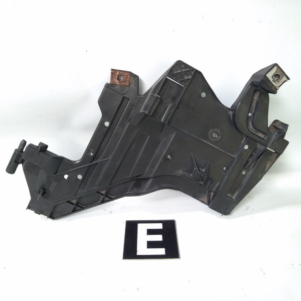 Suporte Farol Esquerdo  Audi A4 2010 2.0t