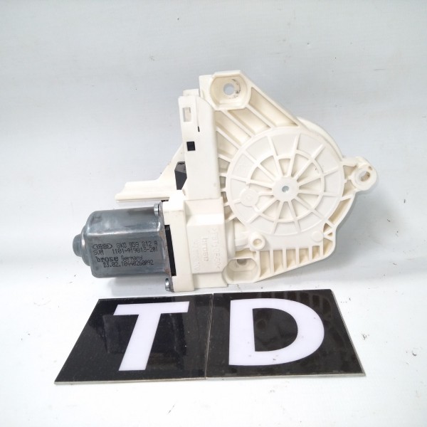 Motor Vidro Elétrico Traseiro Direito  Audi A4 2010 2.0t