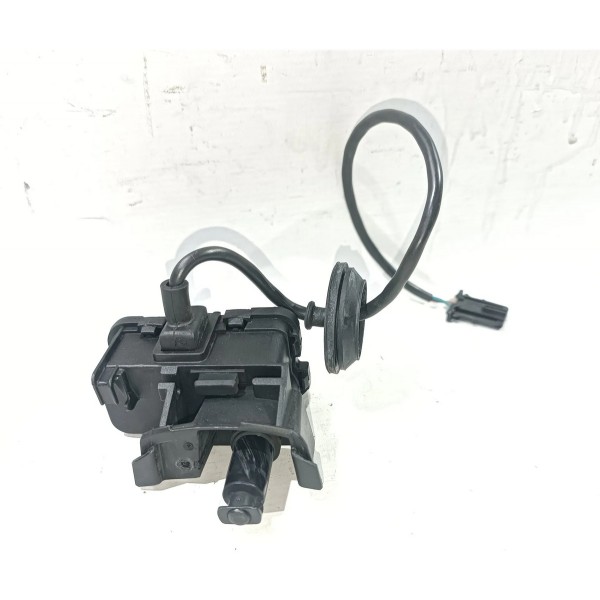 Trava Portinhola Tanque Vw Jetta 2012 2017 5c6810773h
