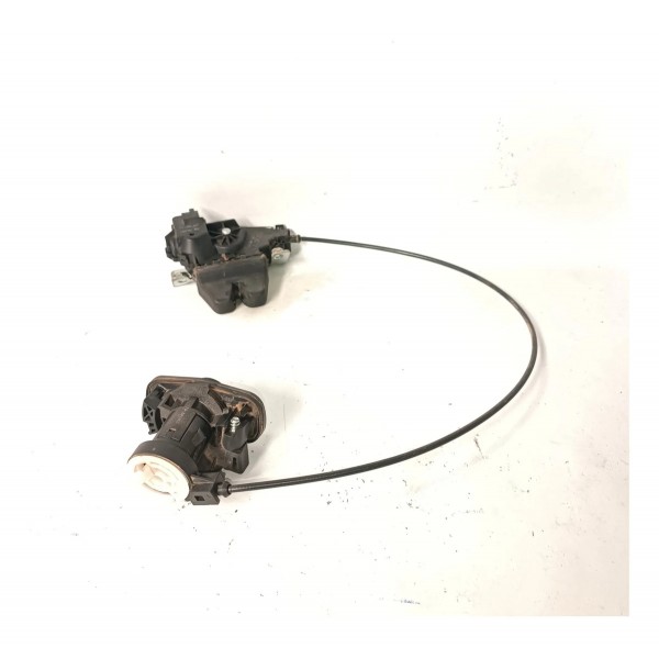 Trava Porta Malas Mercedes C180 C200 W204 2007 2014