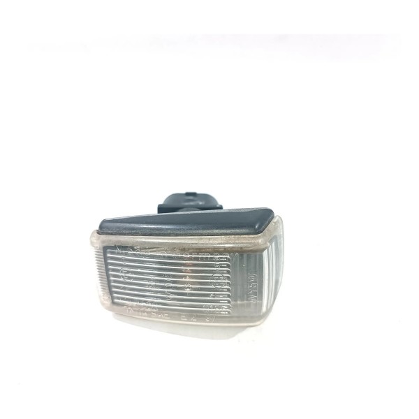 Seta Lateral Direito Volvo C70 96 05 S70 V70 0142631 Detalh Cristal
