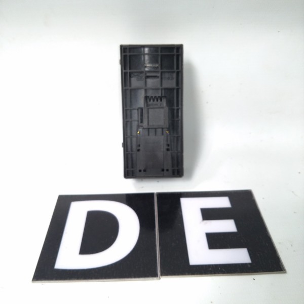 Botão Vidro Elétrico Dianteiro Esquerdo Audi A4 2010 2.0t