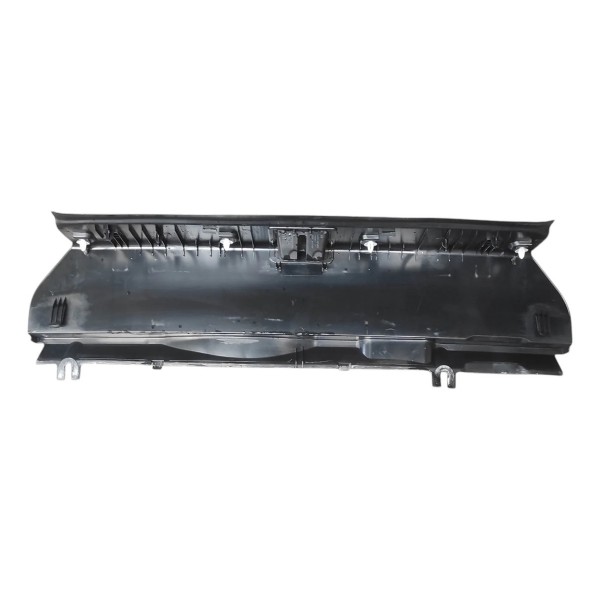 Acabamento Porta Malas Mercedes C180 C200 W204 2007 2010