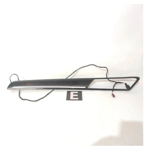 Friso Forro Porta Dianteira Esquerda Vw Golf 2014 2020