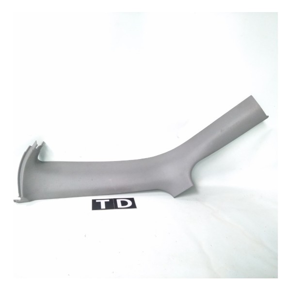 Acabamento Coluna C Traseiro Direito Subaru Impreza Gf 93/99