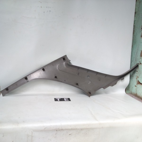 Acabamento Coluna Traseira Esquerda Subaru Impreza Gf 1.8