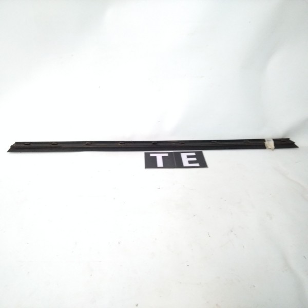 Pestana Interna Traseira Esquerdo Captiva V6 2008 3.6