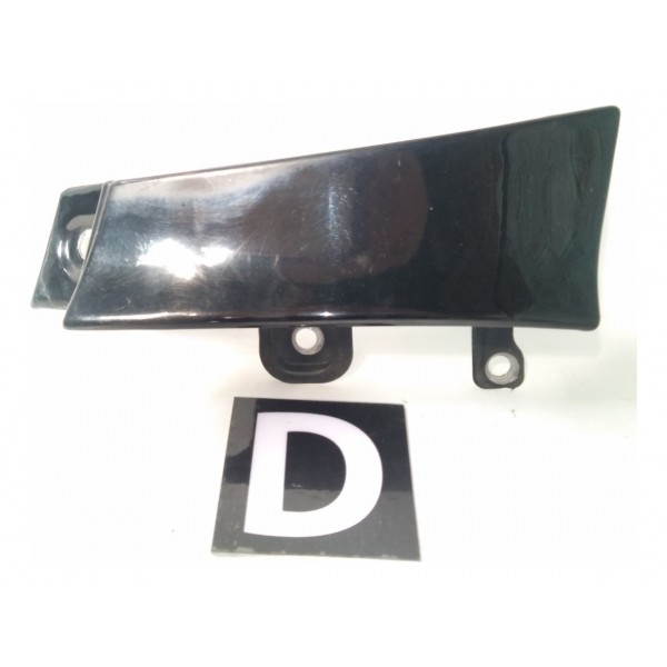 Acabamento Inferior Lanterna Traseiro Direito Captiva V6 3.6